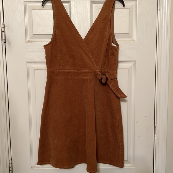 Copper Key Corduroy Dress - Picture 4 of 6